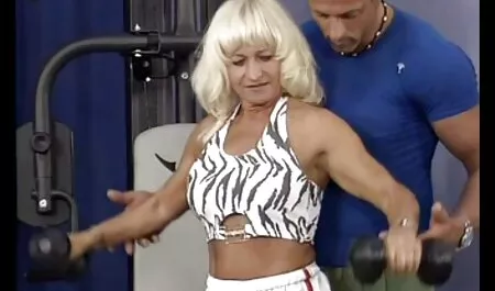 Mamie prend un pinceau videos films pornos