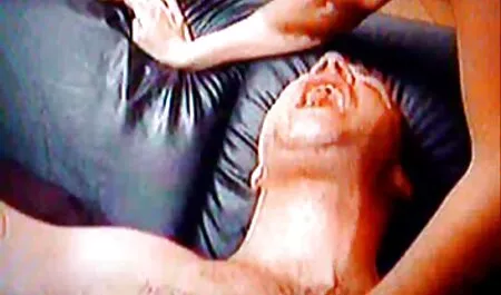 Big Tits joue et se fait film x porno vidéo baiser RM