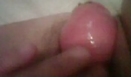 CETTE FILLE ROUGE EST CHAUDE COMME MOI film porno femme poilue