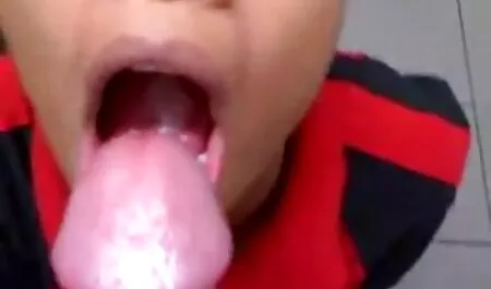 Adolescent enculer video x couple echangiste dans l 'salle de bain s88