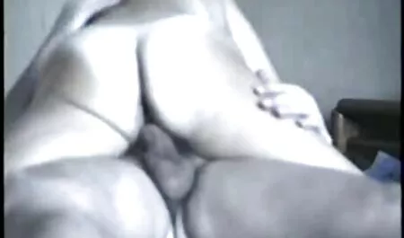 3Teen fait ses devoirs et soudain sa chatte commence à démanger film x blak gratuit