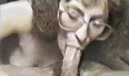 Donna Reid video porno en francai se fait baiser pendant que Mya G regarde